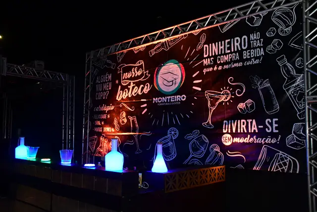 Bar temático com a marca Monteiro
